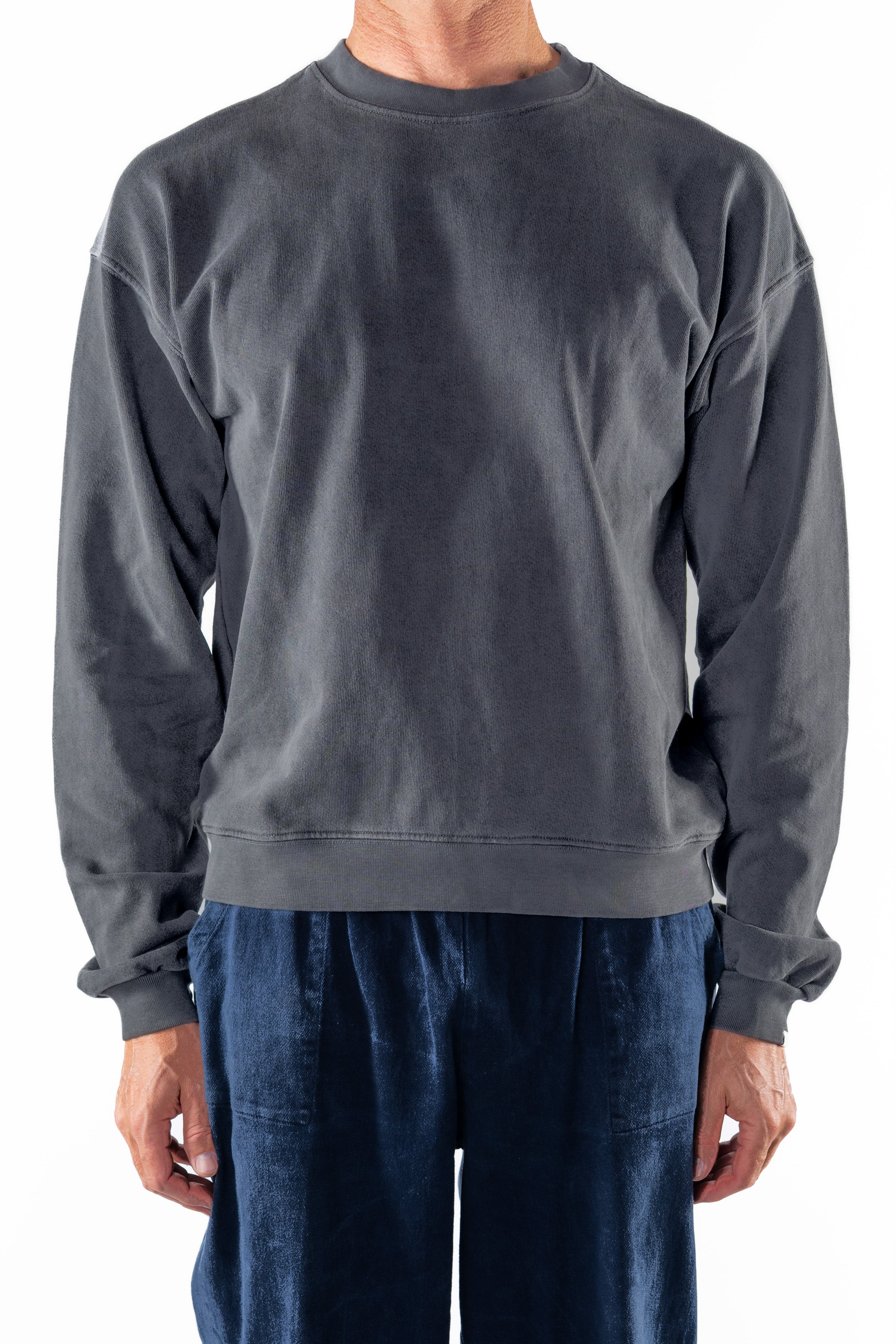 Post Surf Crewneck Sweatshirt: Classic Cotton for Everyone - ARIKO LA