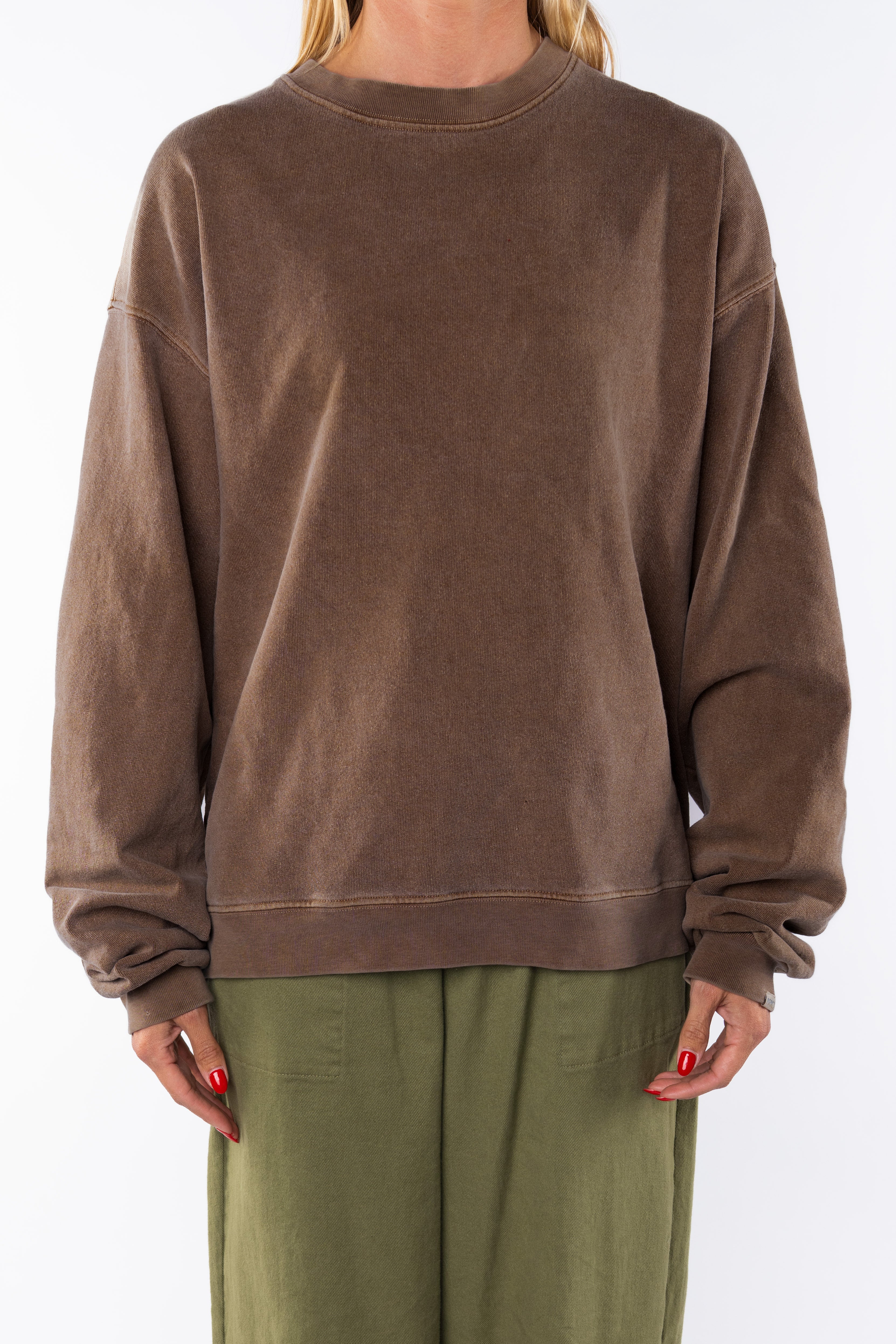 Post Surf Crewneck Sweatshirt: Classic Cotton for Everyone - ARIKO LA