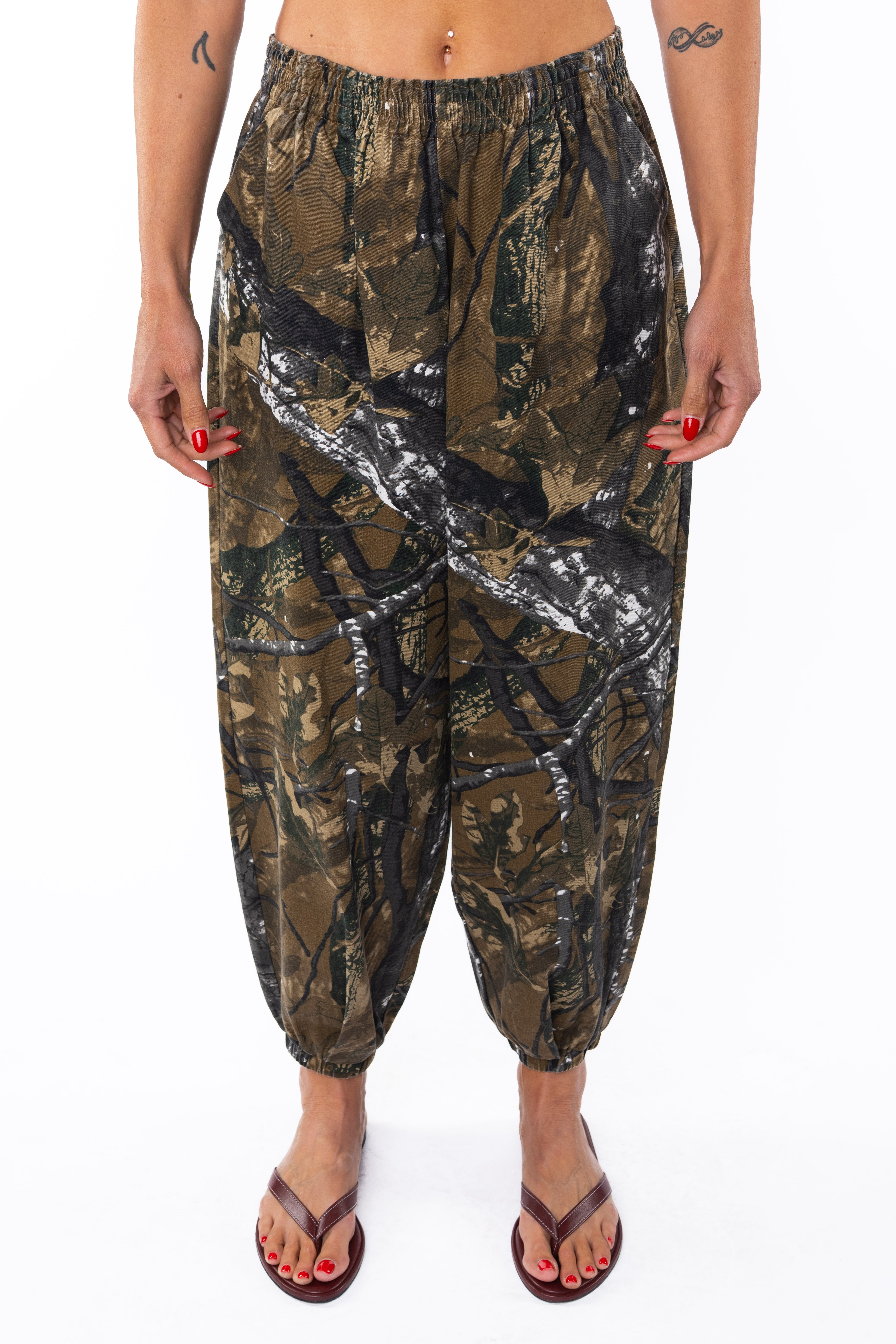 Camo Day Pants with Pockets for All-Day Comfort - ARIKO LA