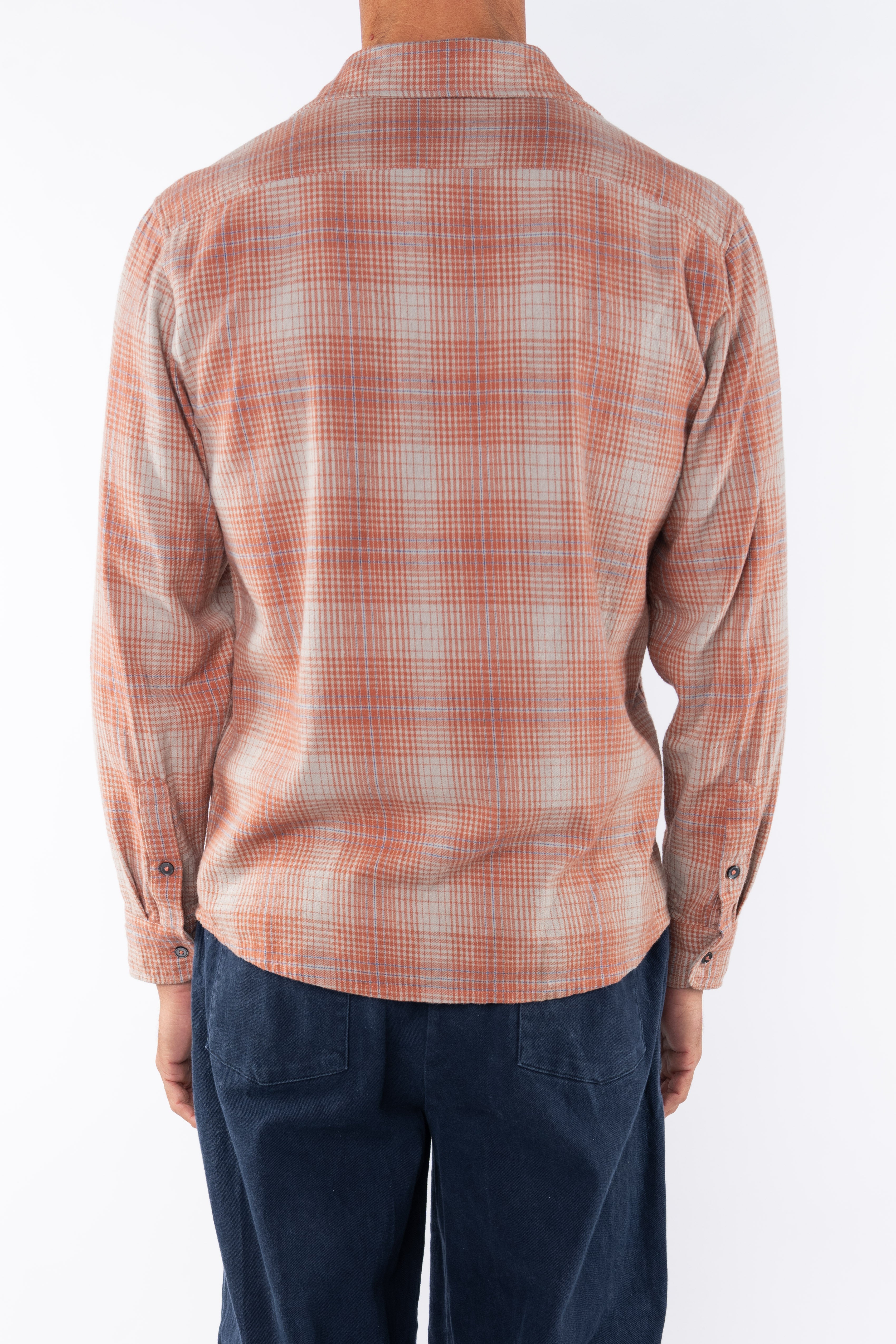 Summer Softy Plaid Shirt - Lightweight & Versatile Style - ARIKO LA