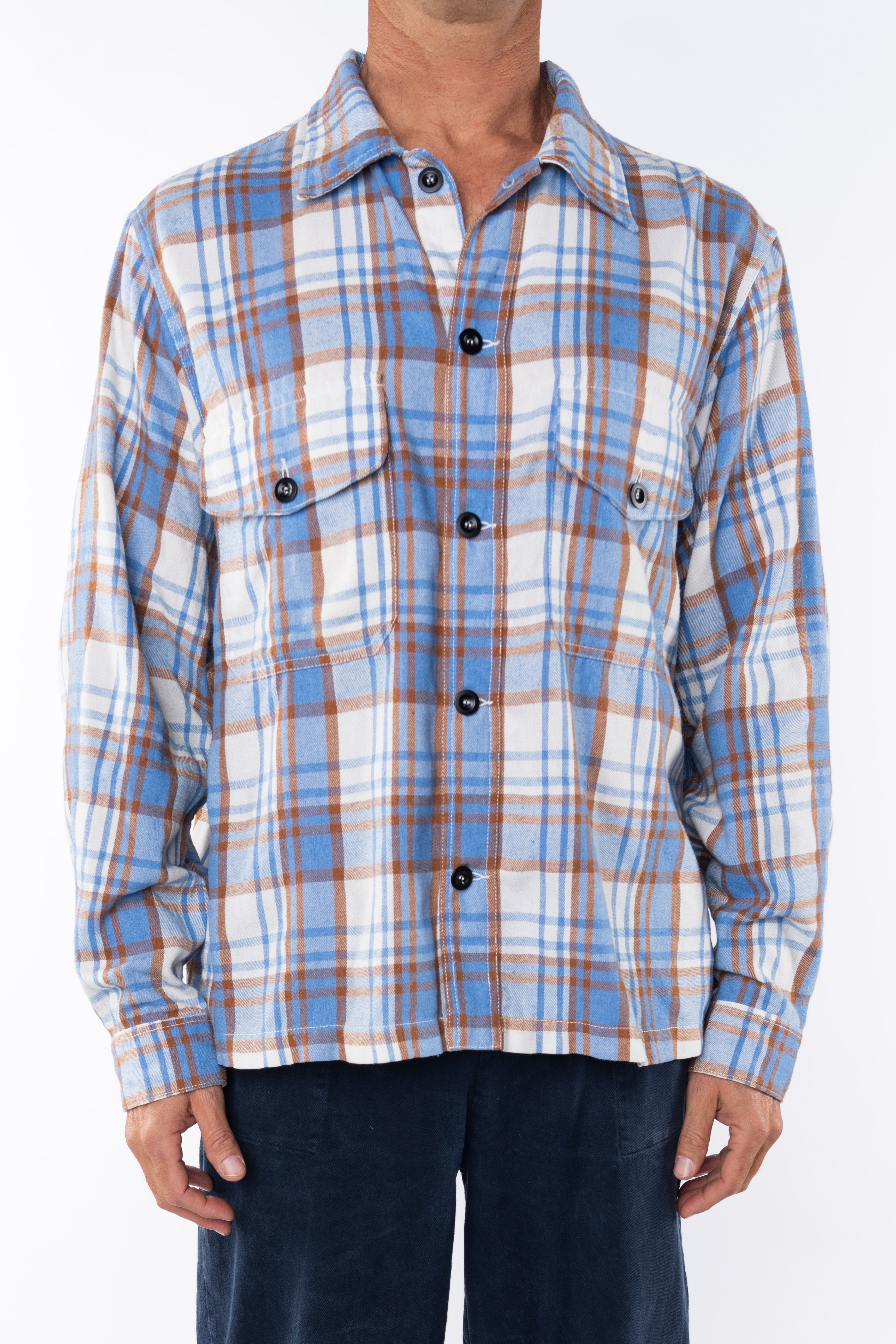 Bucky Flannel Over shirt: Stylish Layering for Any Season - ARIKO LA