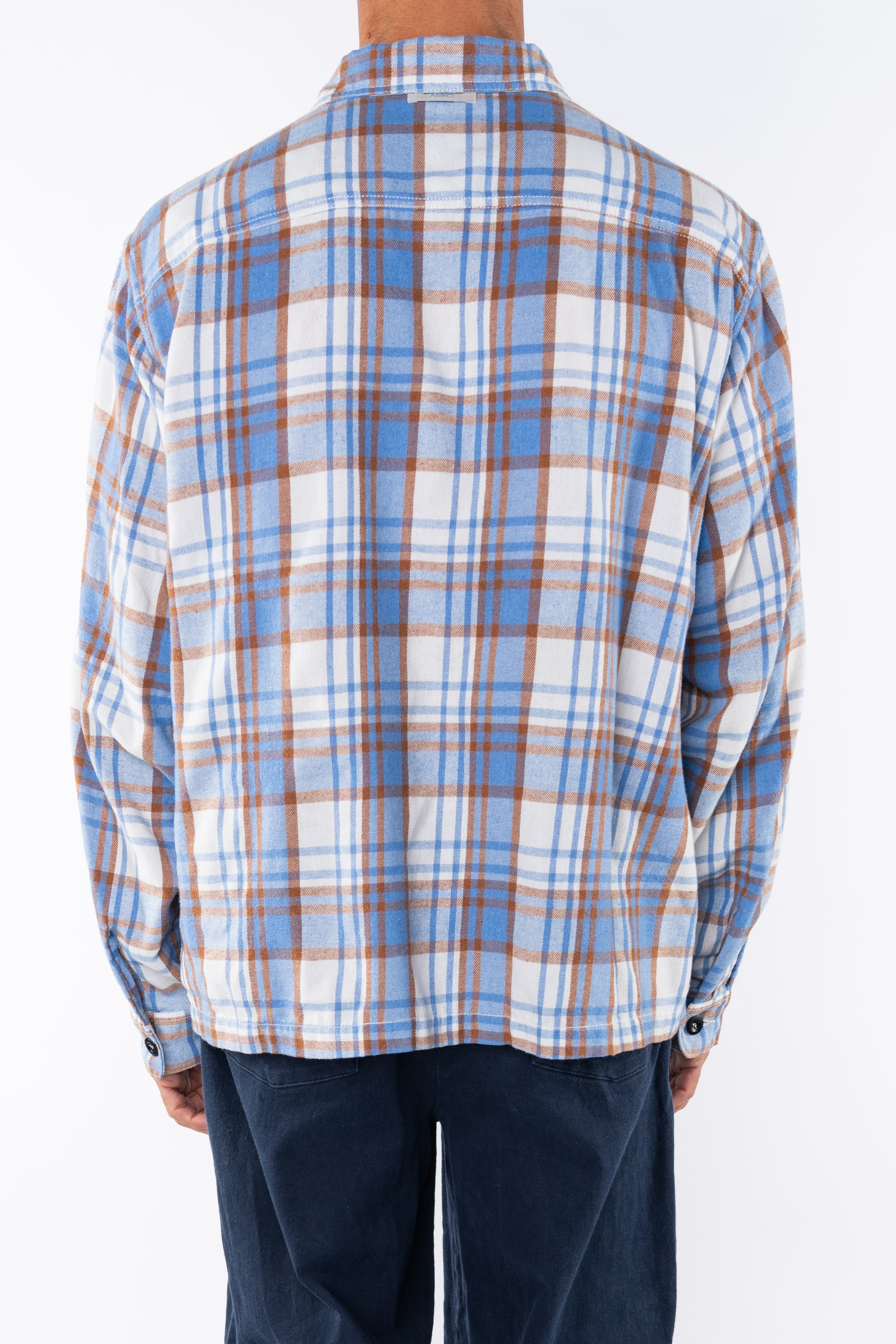 Bucky Flannel Over shirt: Stylish Layering for Any Season - ARIKO LA