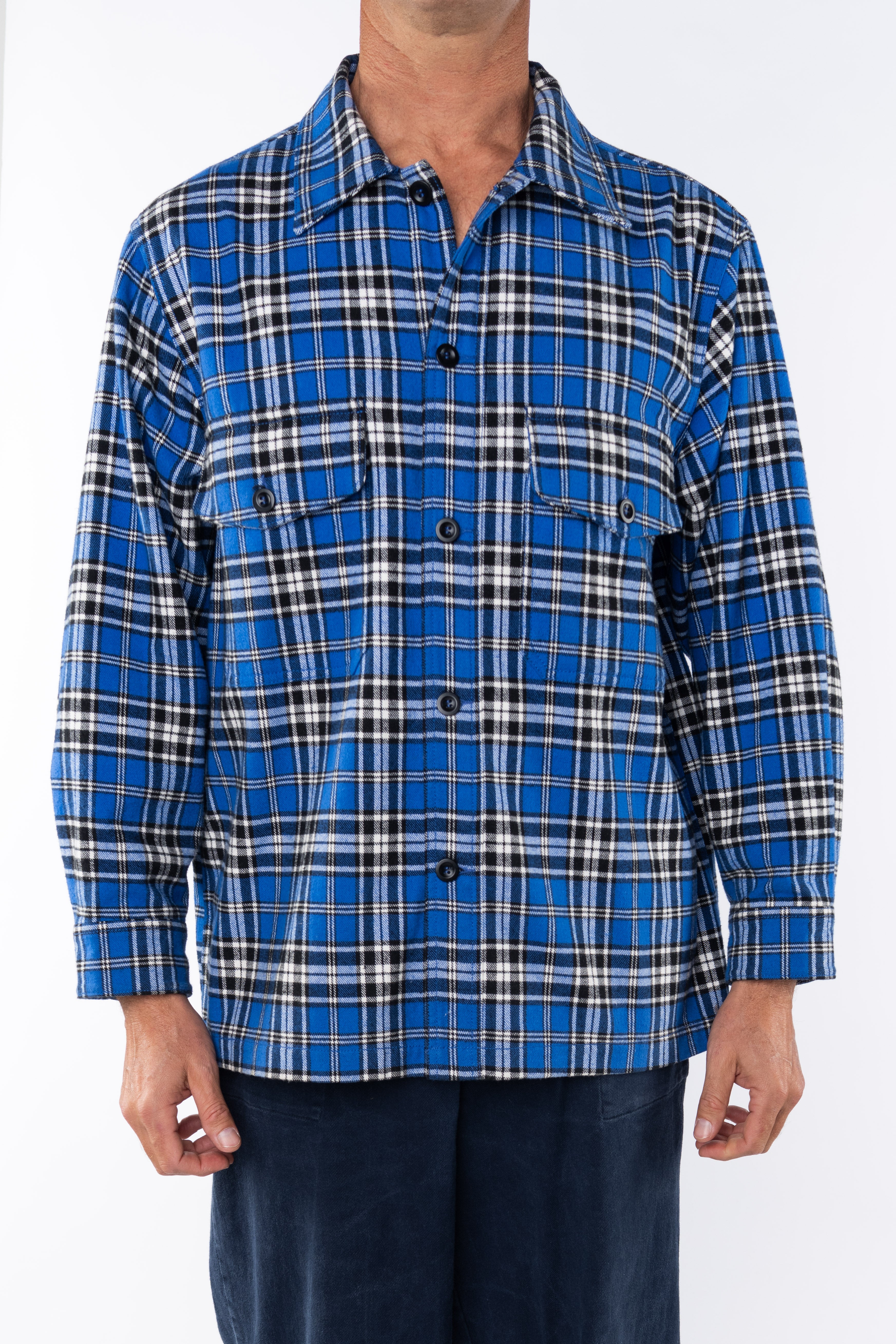 Bucky Heavy Flannel Over shirt: Stylish Layering for Any Season